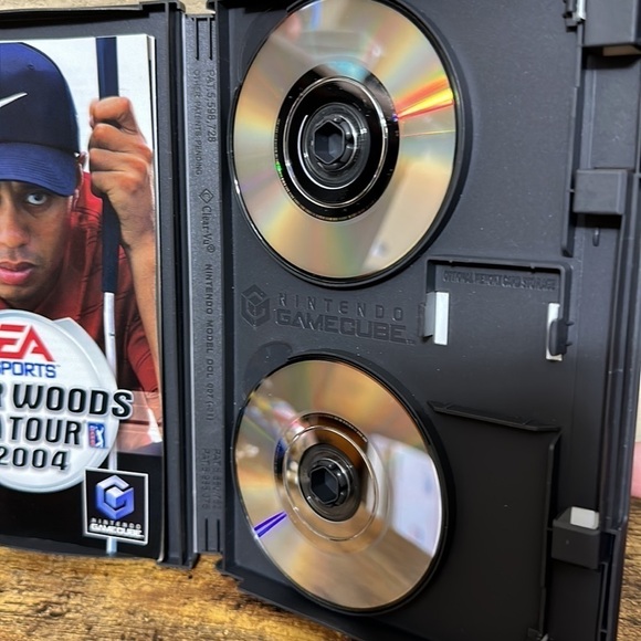 EA Sports Tiger Woods PGA Tour 2004 for Nintendo GameCube. - Picture 6 of 9